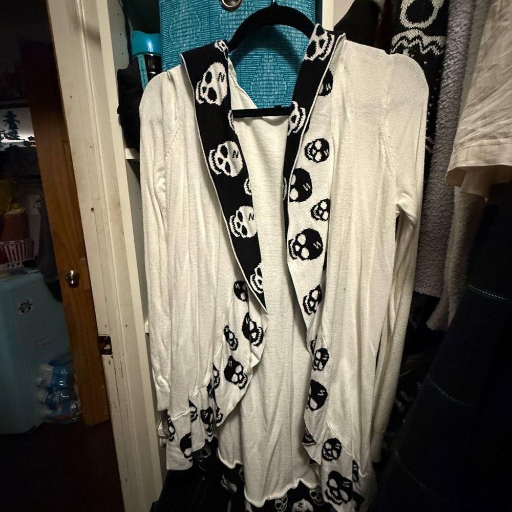 Hot Topic Black and White Skull Cardigan